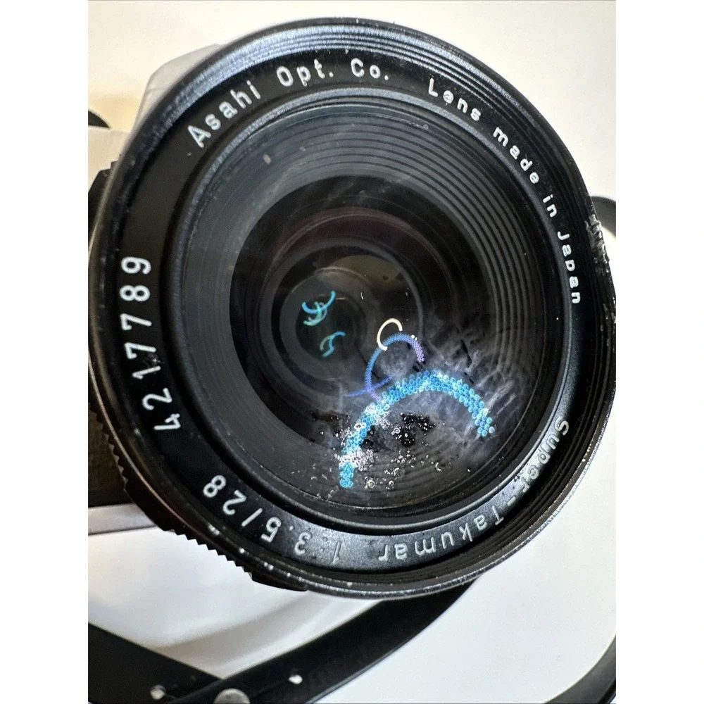 Honeywell Pentax Spotmatic F SLR Film camera w/ Super Takumar 28mm f1.35 Lens